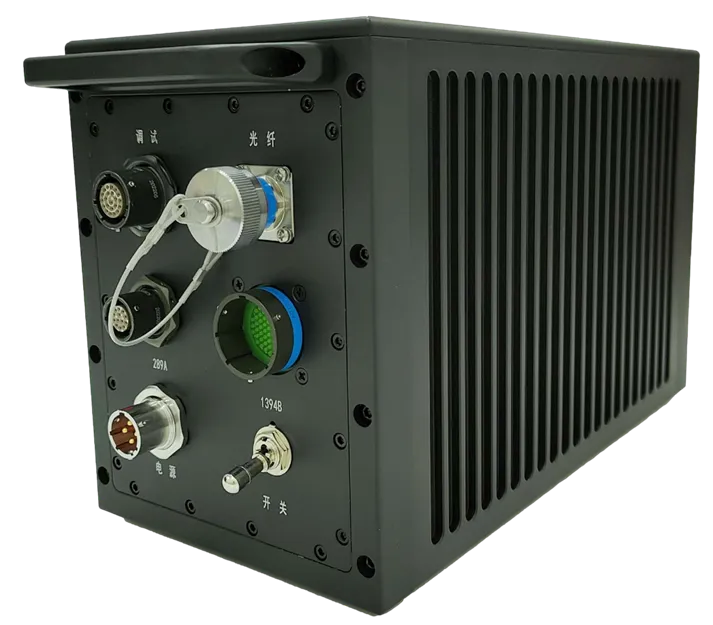 互操作航电机箱